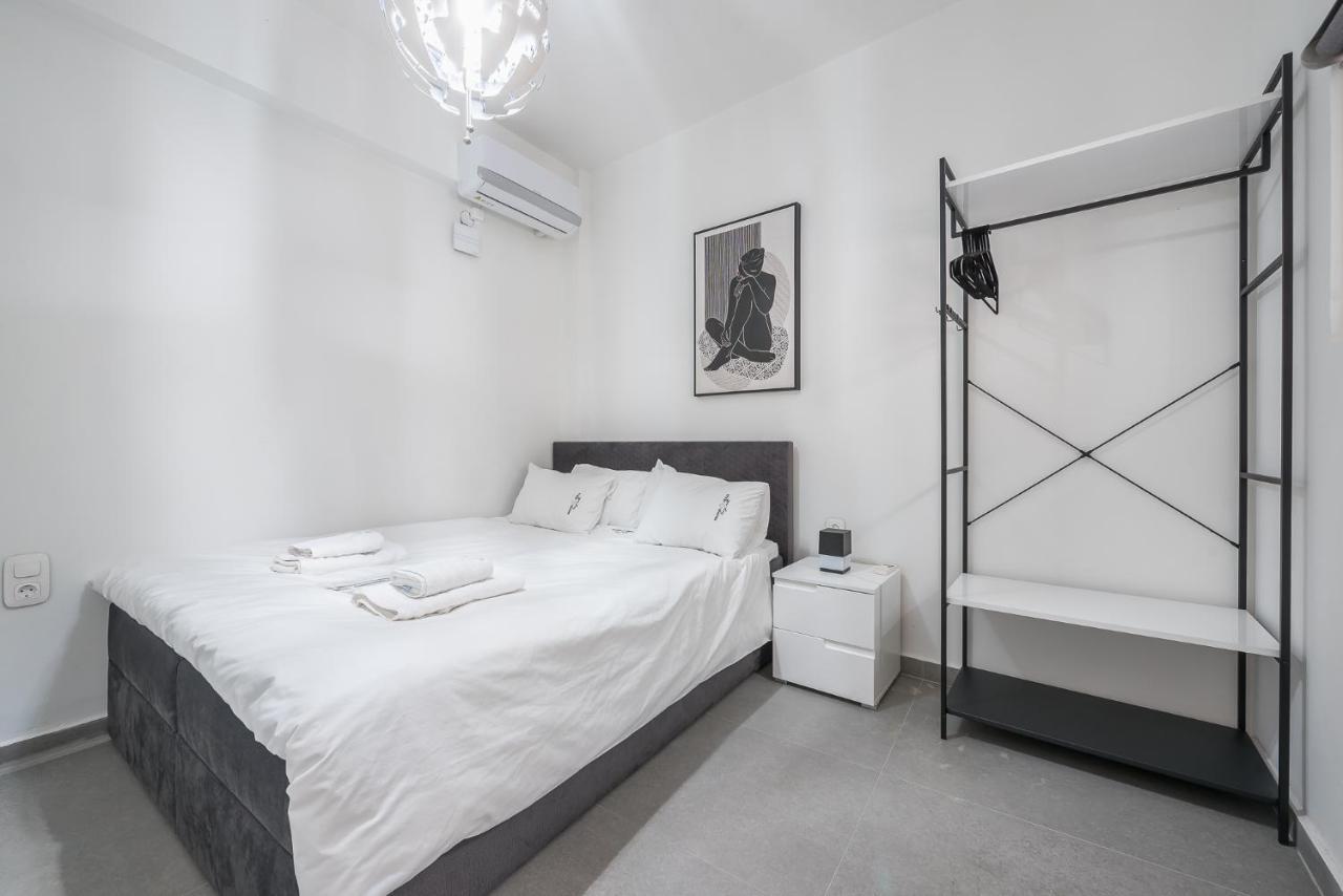 Iguana Gold Luxury Suites 2 Athena Bagian luar foto