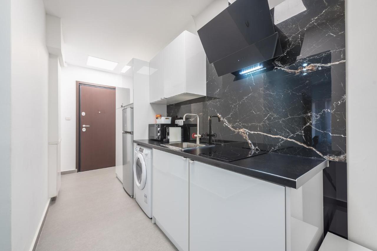 Iguana Gold Luxury Suites 2 Athena Bagian luar foto