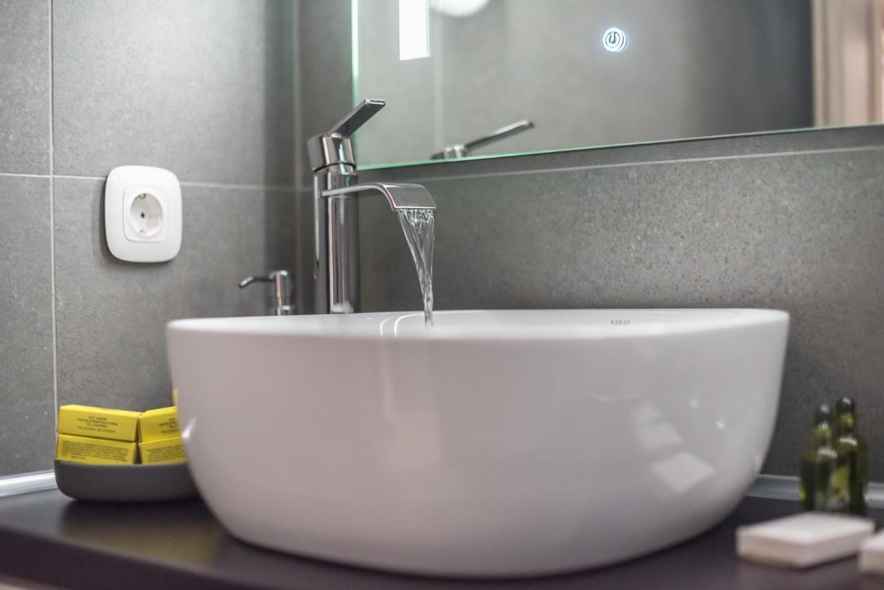 Iguana Gold Luxury Suites 2 Athena Bagian luar foto